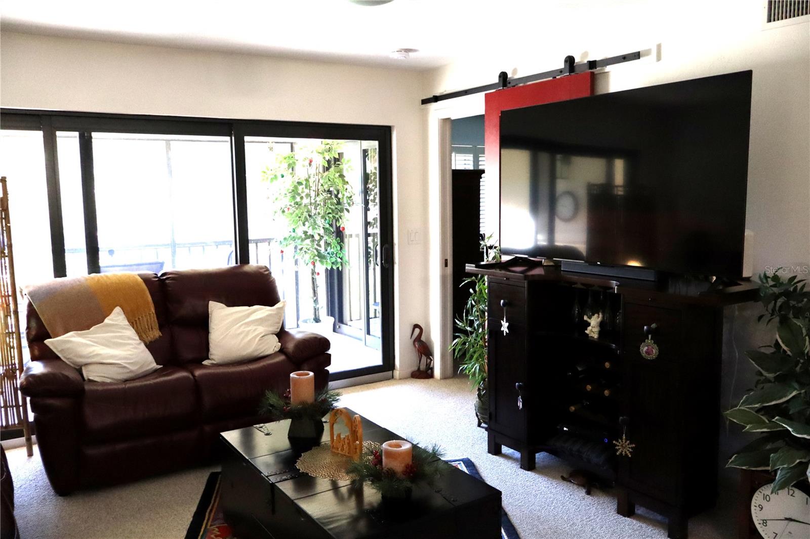 Image 8 of 33 For 4955 Pepper Circle B207