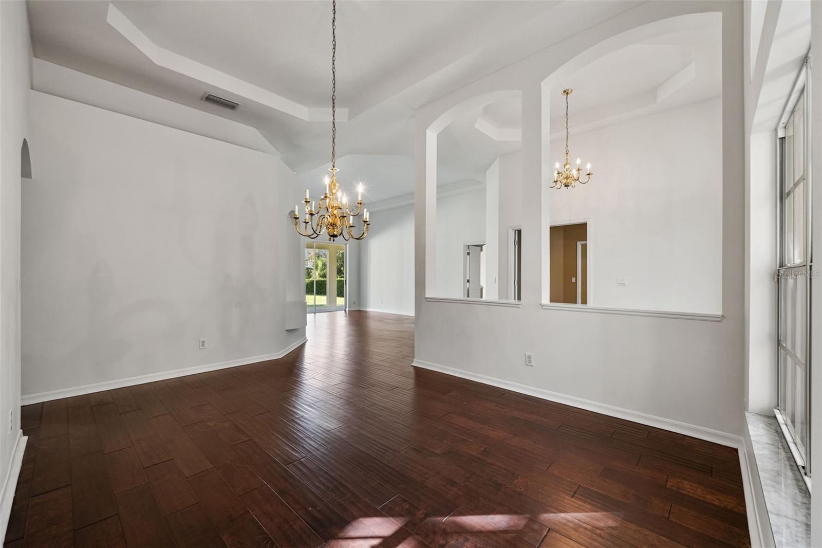 Image 11 of 58 For 1452 Kensington Woods Drive