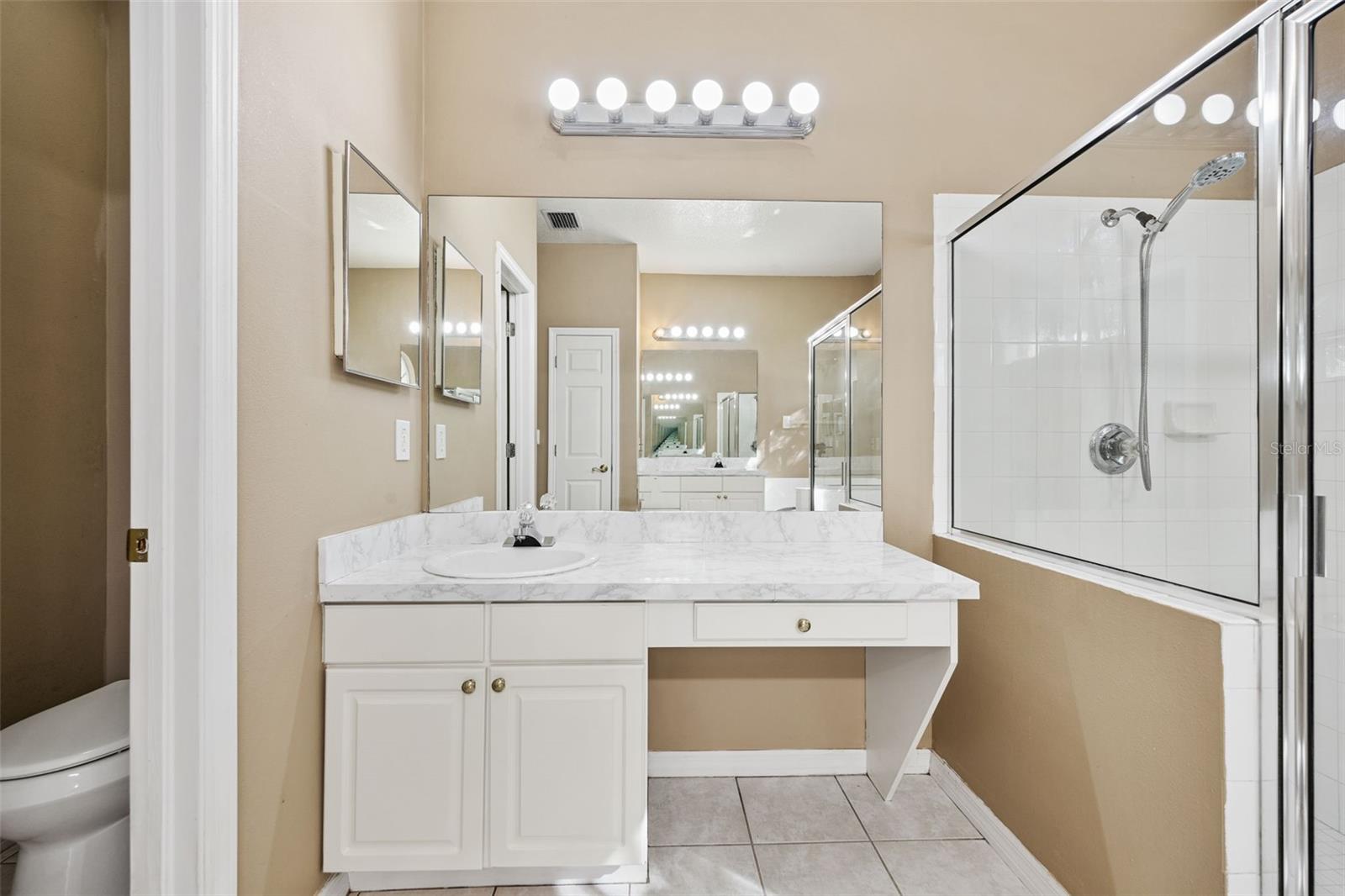 Image 22 of 58 For 1452 Kensington Woods Drive