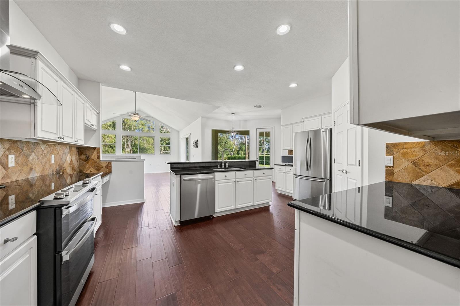 Image 29 of 58 For 1452 Kensington Woods Drive