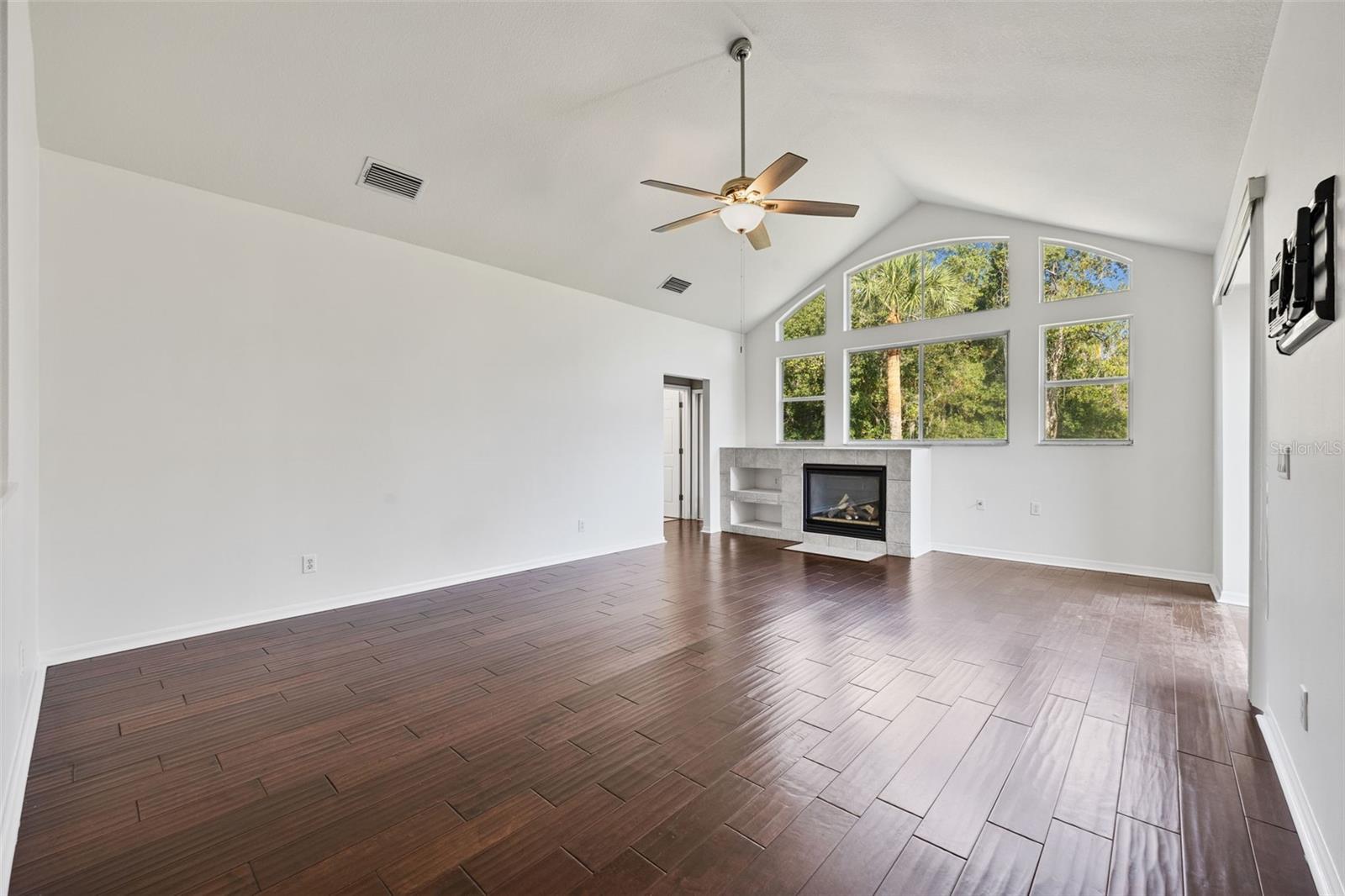 Image 30 of 58 For 1452 Kensington Woods Drive