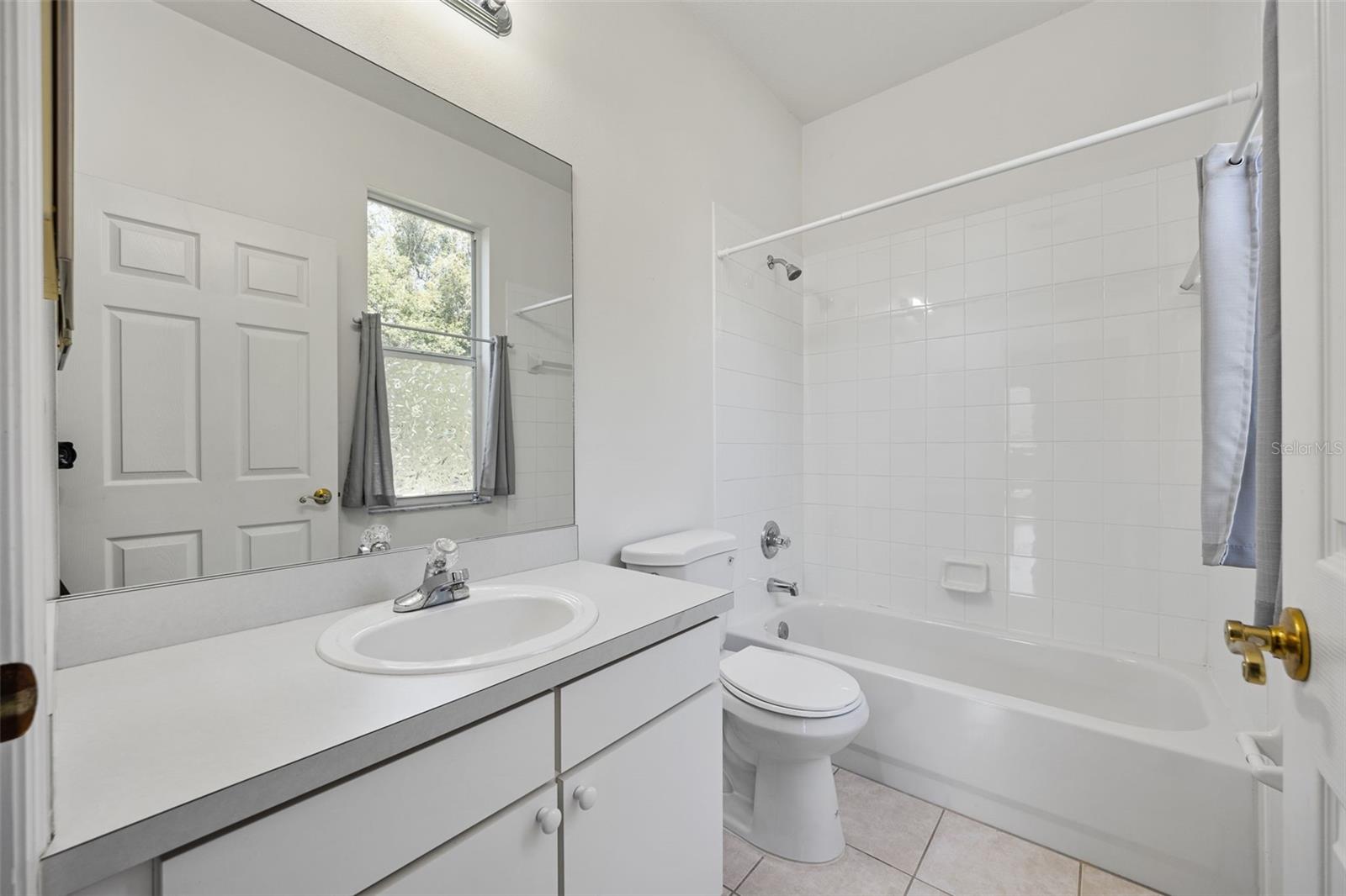 Image 36 of 58 For 1452 Kensington Woods Drive