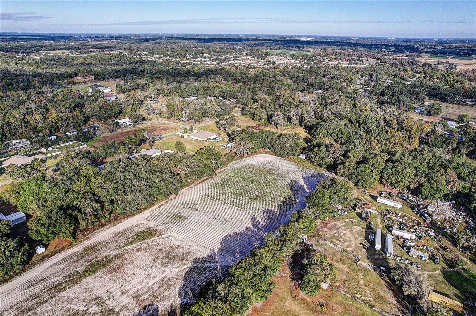 Listing photo id 9 for 4822 Nesmith Road