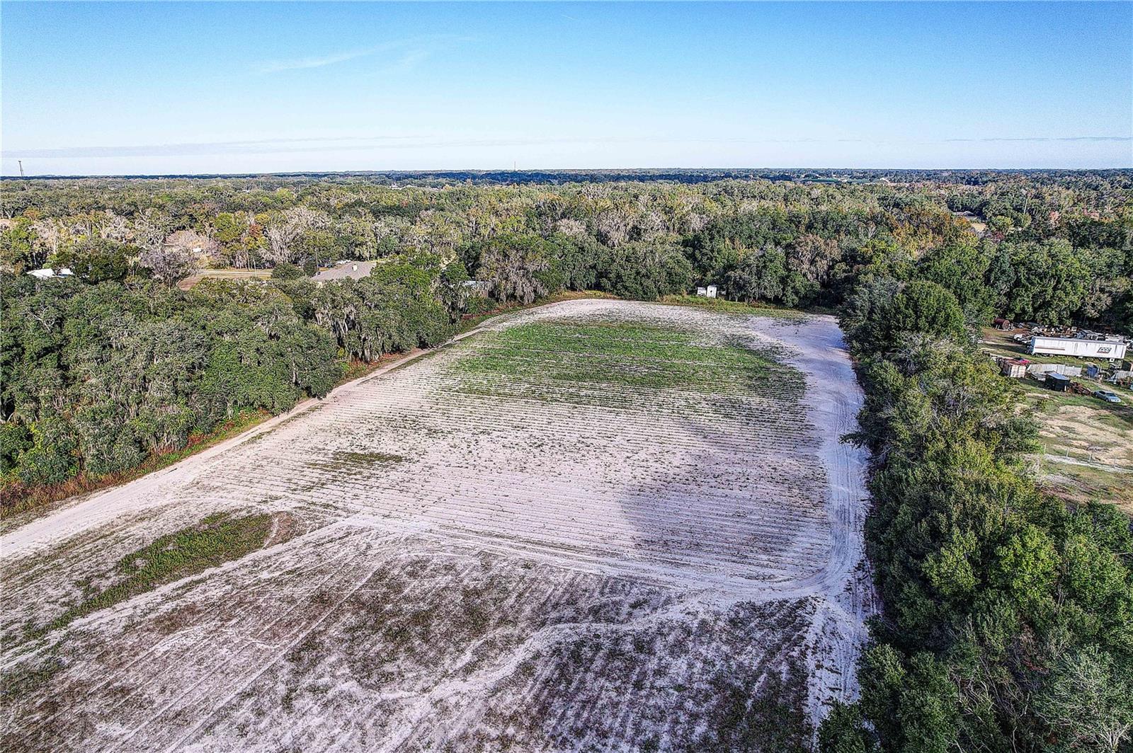 Listing photo id 3 for 4822 Nesmith Road