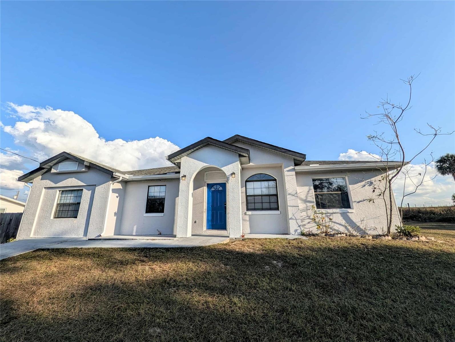 Image 2 of 30 For 1511 Shorewood Drive