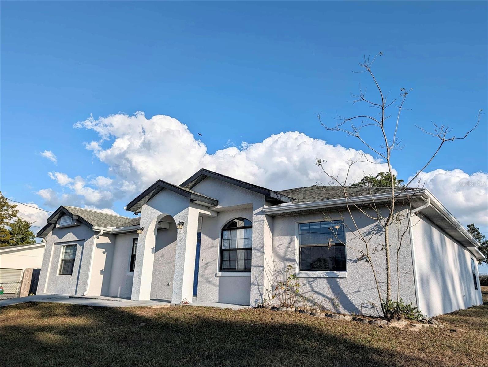 Image 3 of 30 For 1511 Shorewood Drive