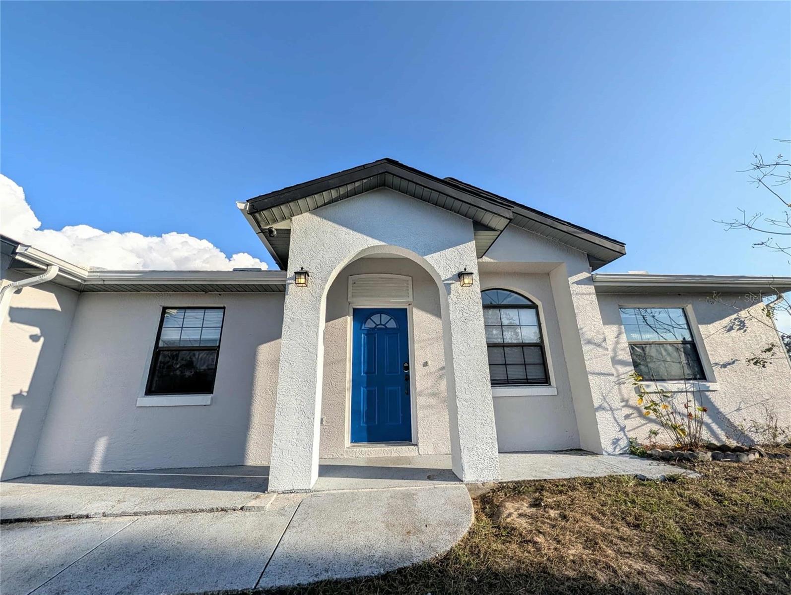 Image 4 of 30 For 1511 Shorewood Drive