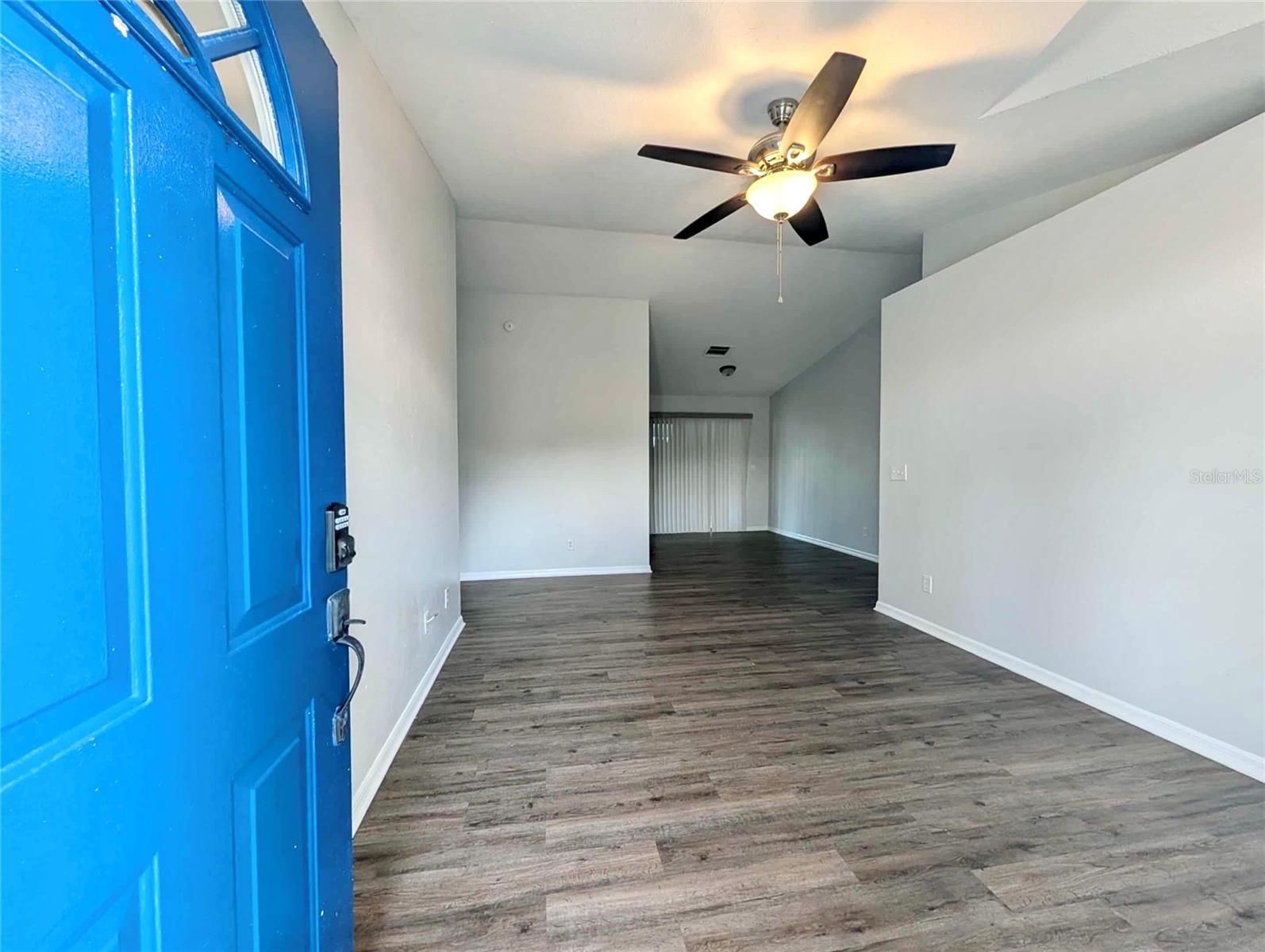 Image 5 of 30 For 1511 Shorewood Drive