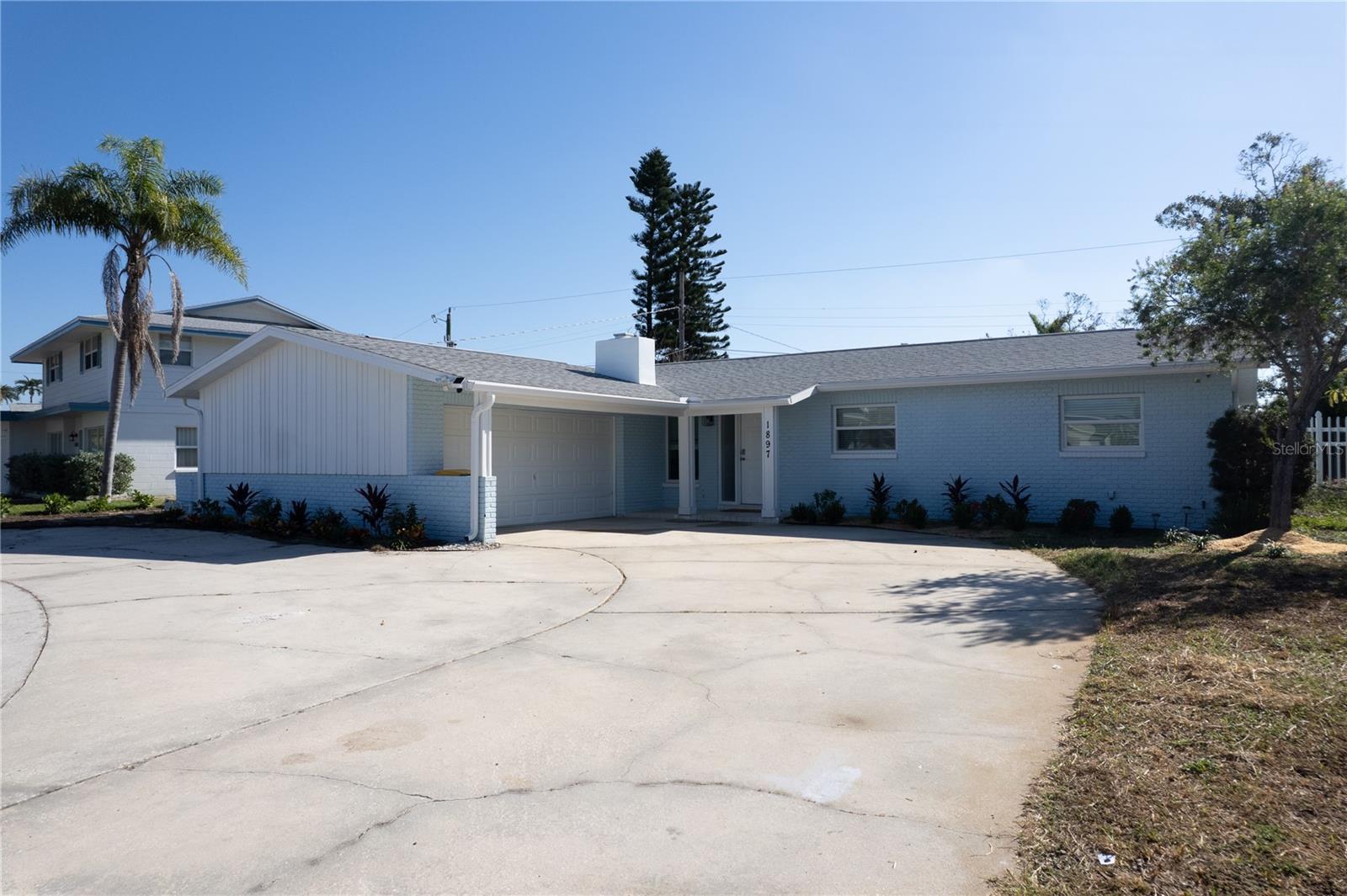 Image 2 of 32 For 1897 Dolphin Boulevard S