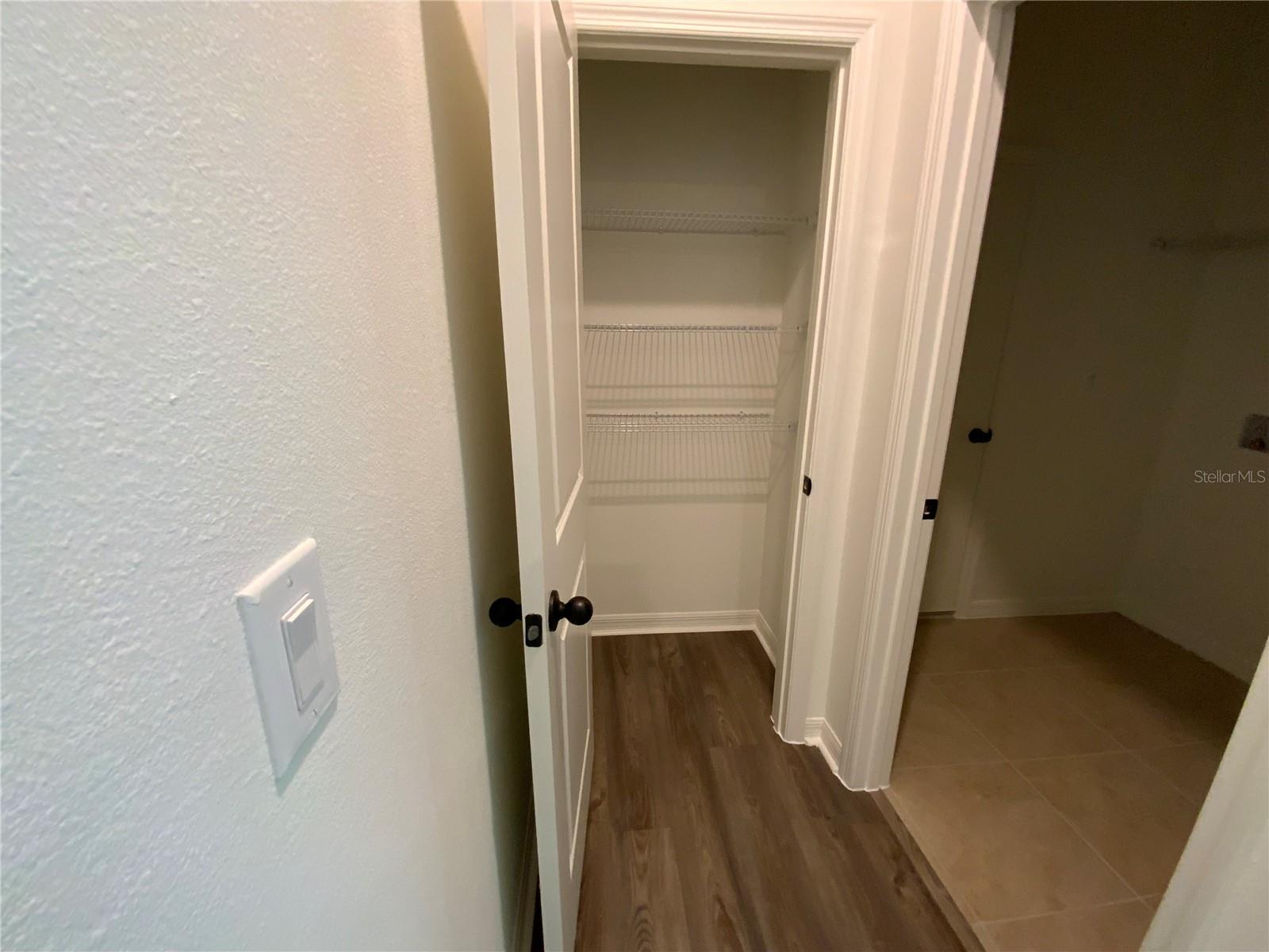 Image 12 of 23 For 10355 Honeysuckle Vine Circle