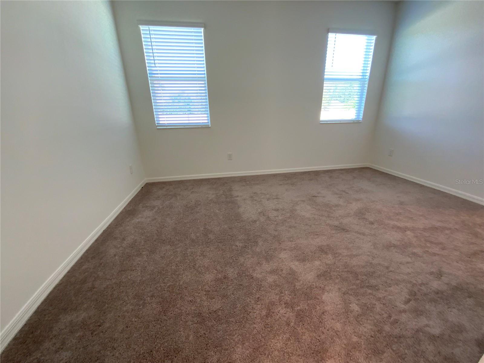 Image 17 of 23 For 10355 Honeysuckle Vine Circle