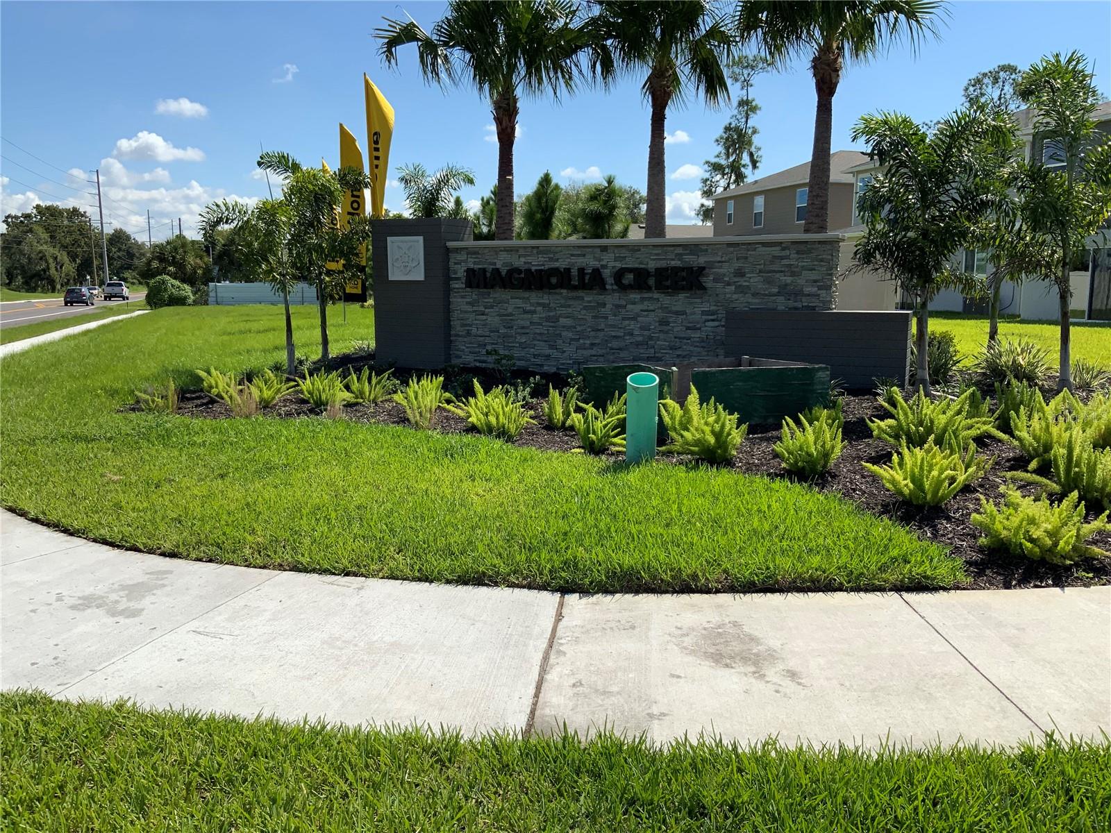 Image 2 of 23 For 10355 Honeysuckle Vine Circle