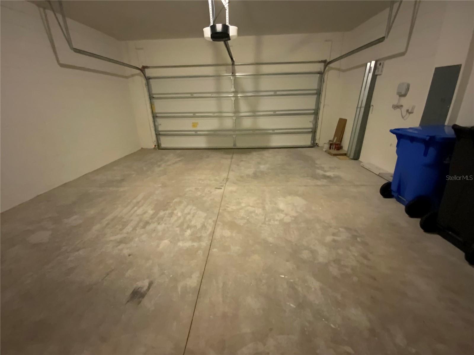 Image 20 of 23 For 10355 Honeysuckle Vine Circle