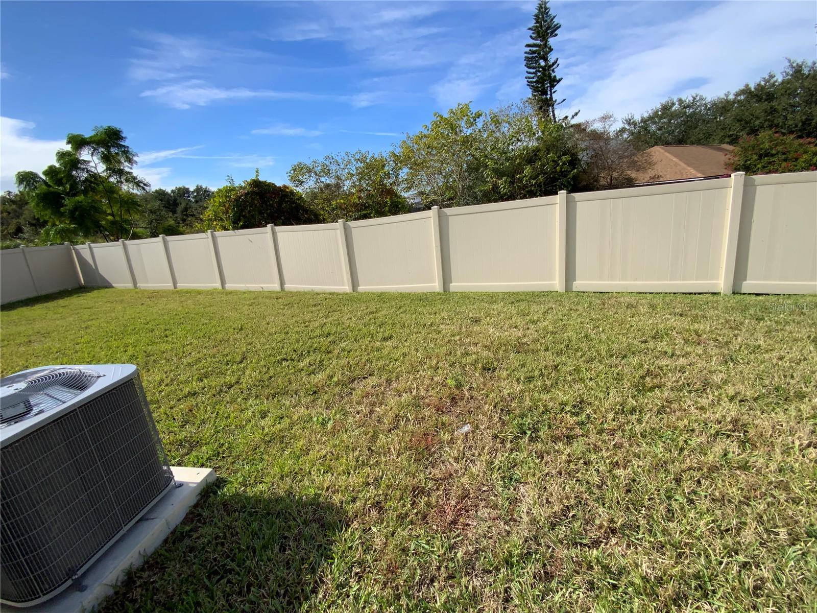 Image 23 of 23 For 10355 Honeysuckle Vine Circle