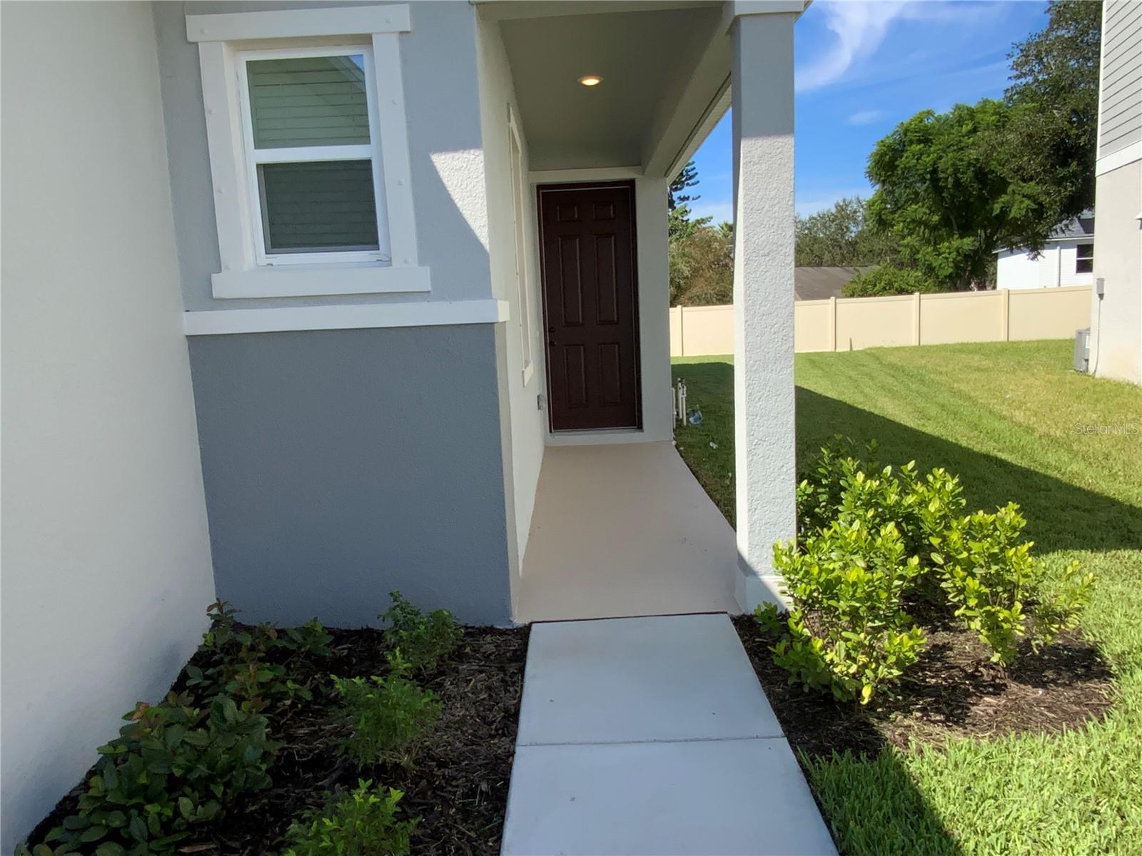 Image 3 of 23 For 10355 Honeysuckle Vine Circle