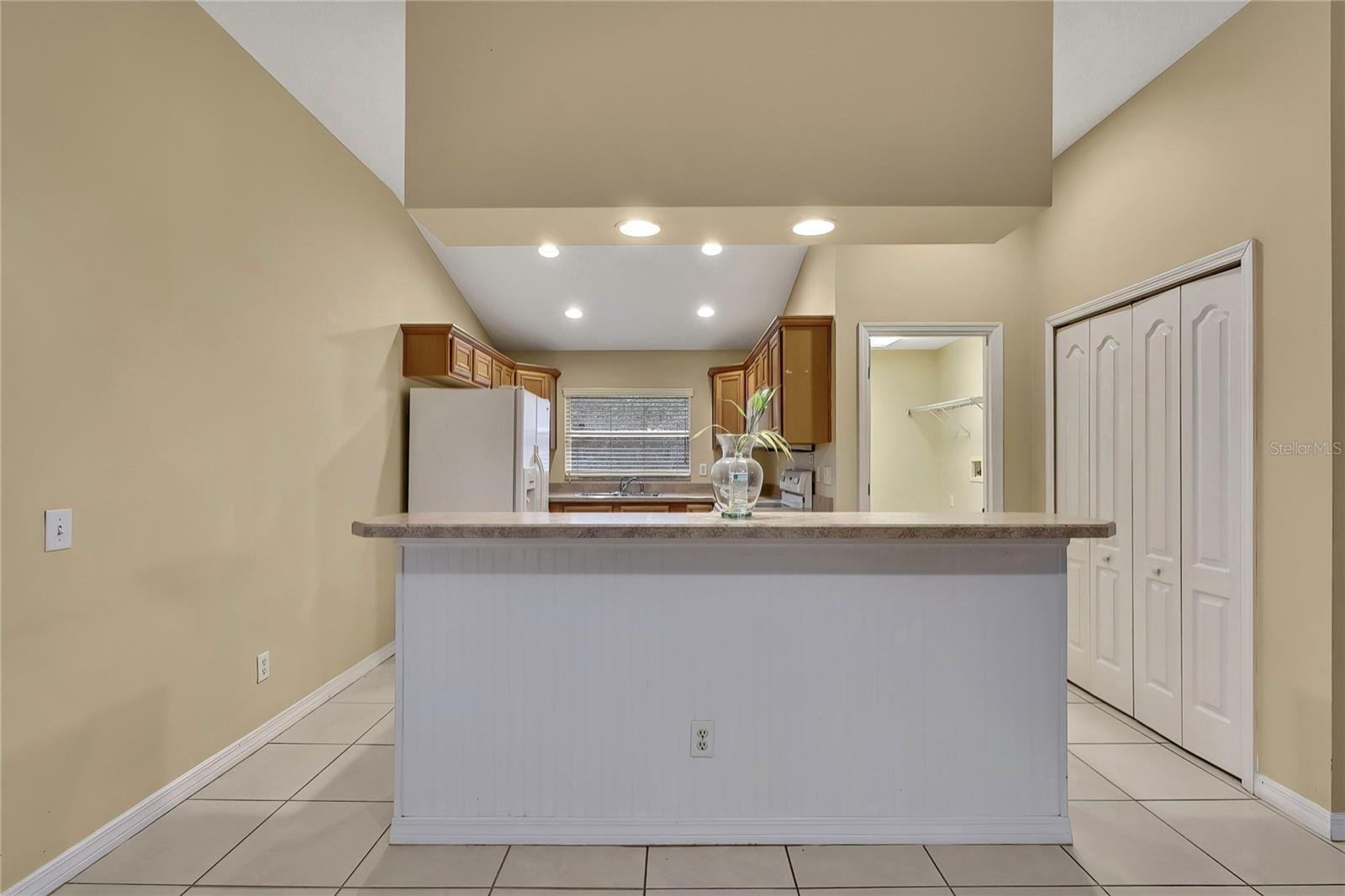 Image 11 of 41 For 1334 Godfrey Avenue