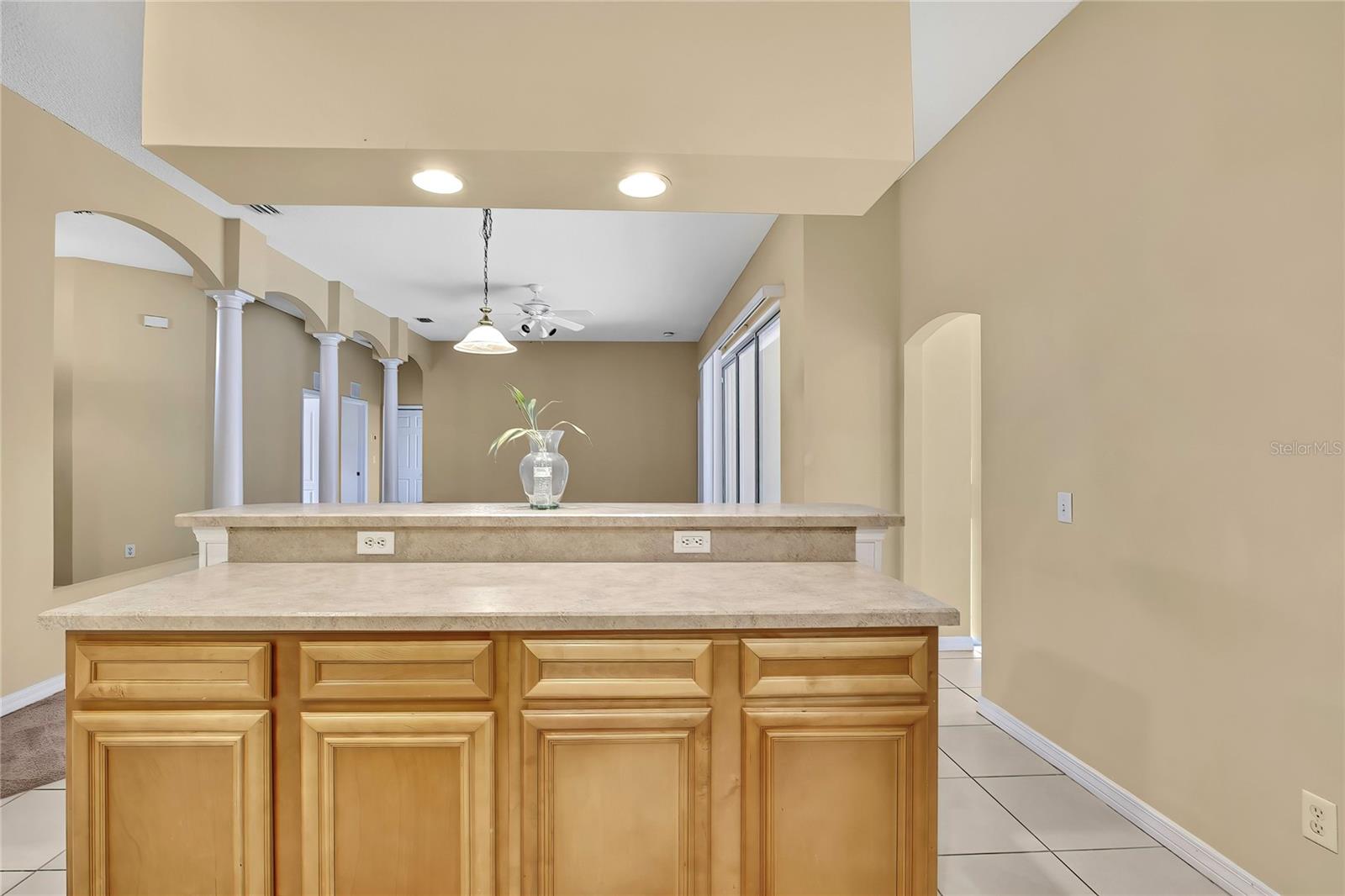 Image 14 of 41 For 1334 Godfrey Avenue