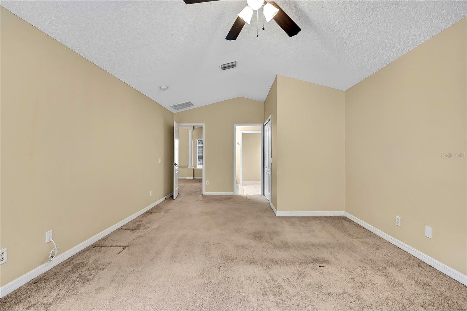 Image 21 of 41 For 1334 Godfrey Avenue