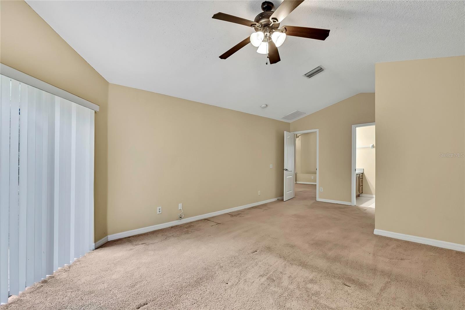 Image 22 of 41 For 1334 Godfrey Avenue