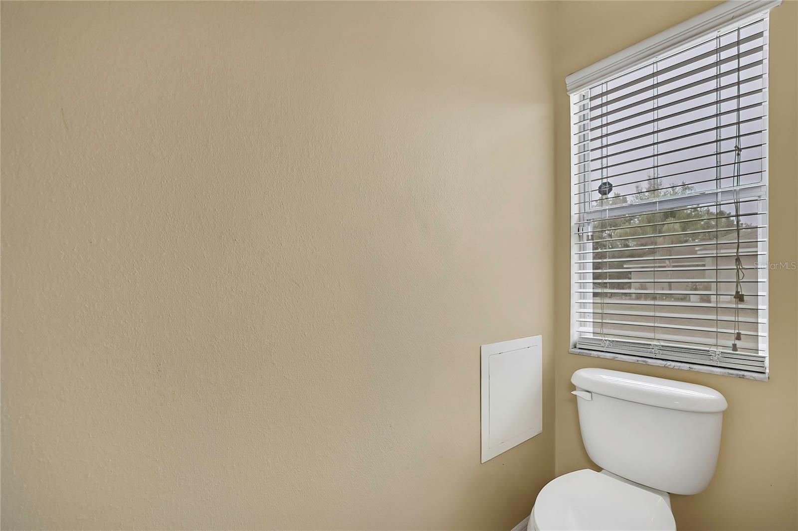 Image 26 of 41 For 1334 Godfrey Avenue