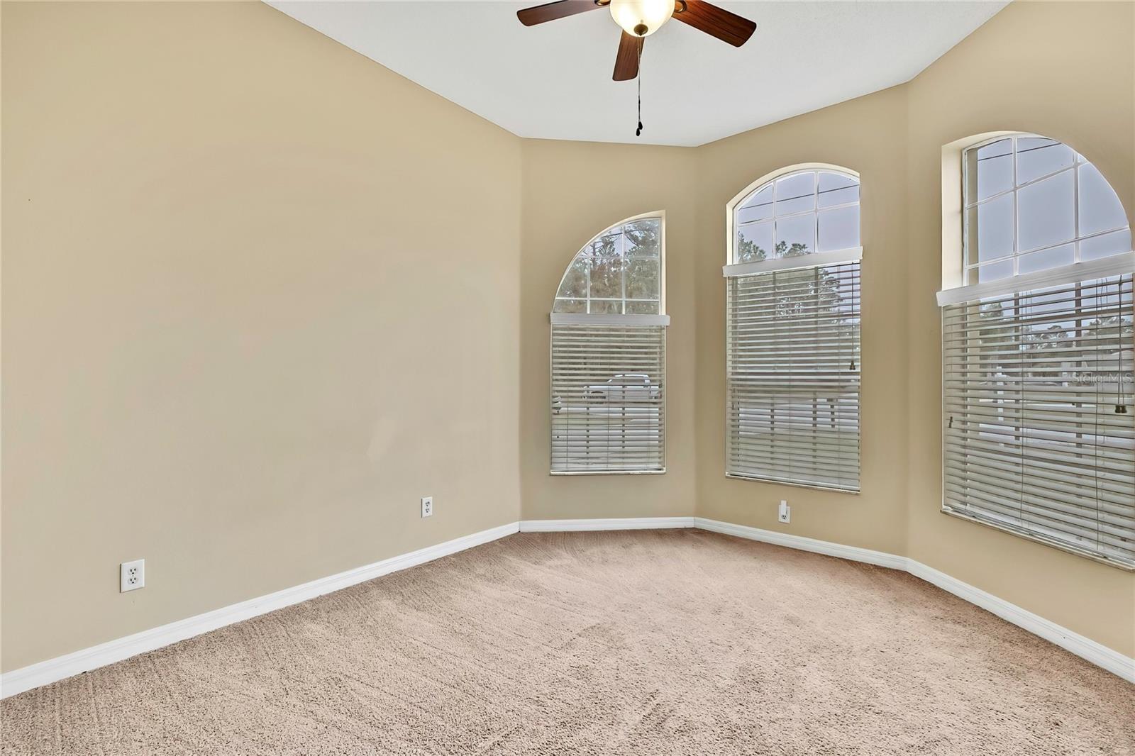 Image 27 of 41 For 1334 Godfrey Avenue