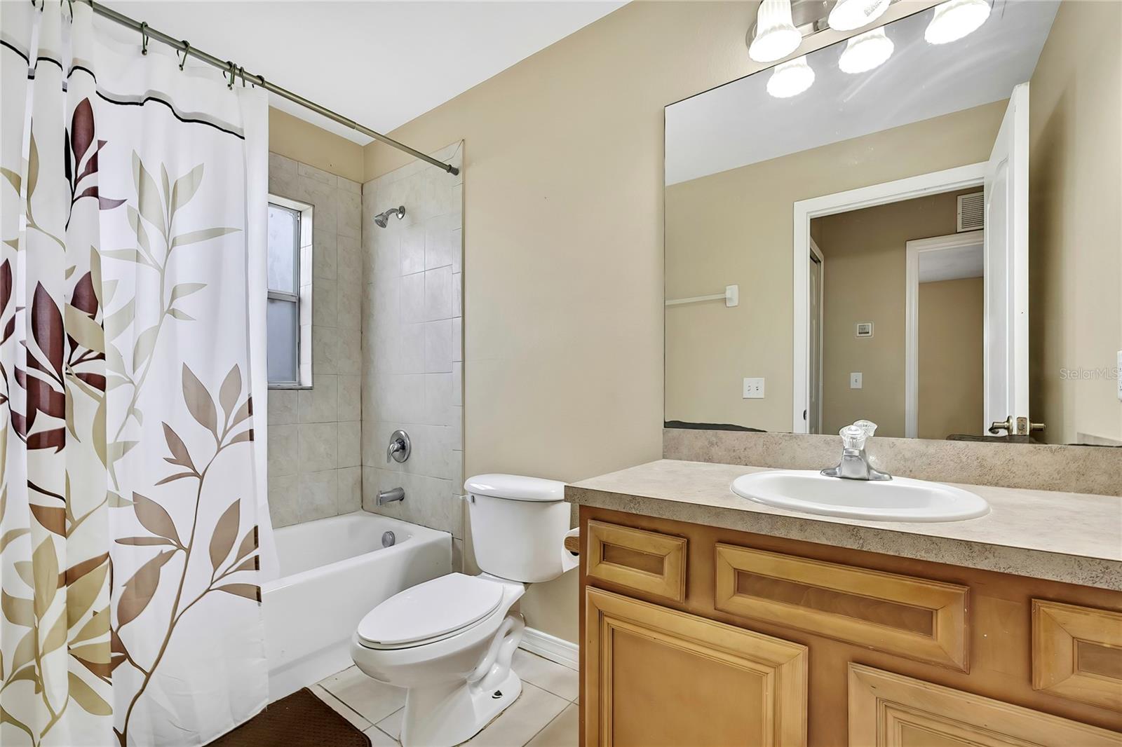 Image 30 of 41 For 1334 Godfrey Avenue