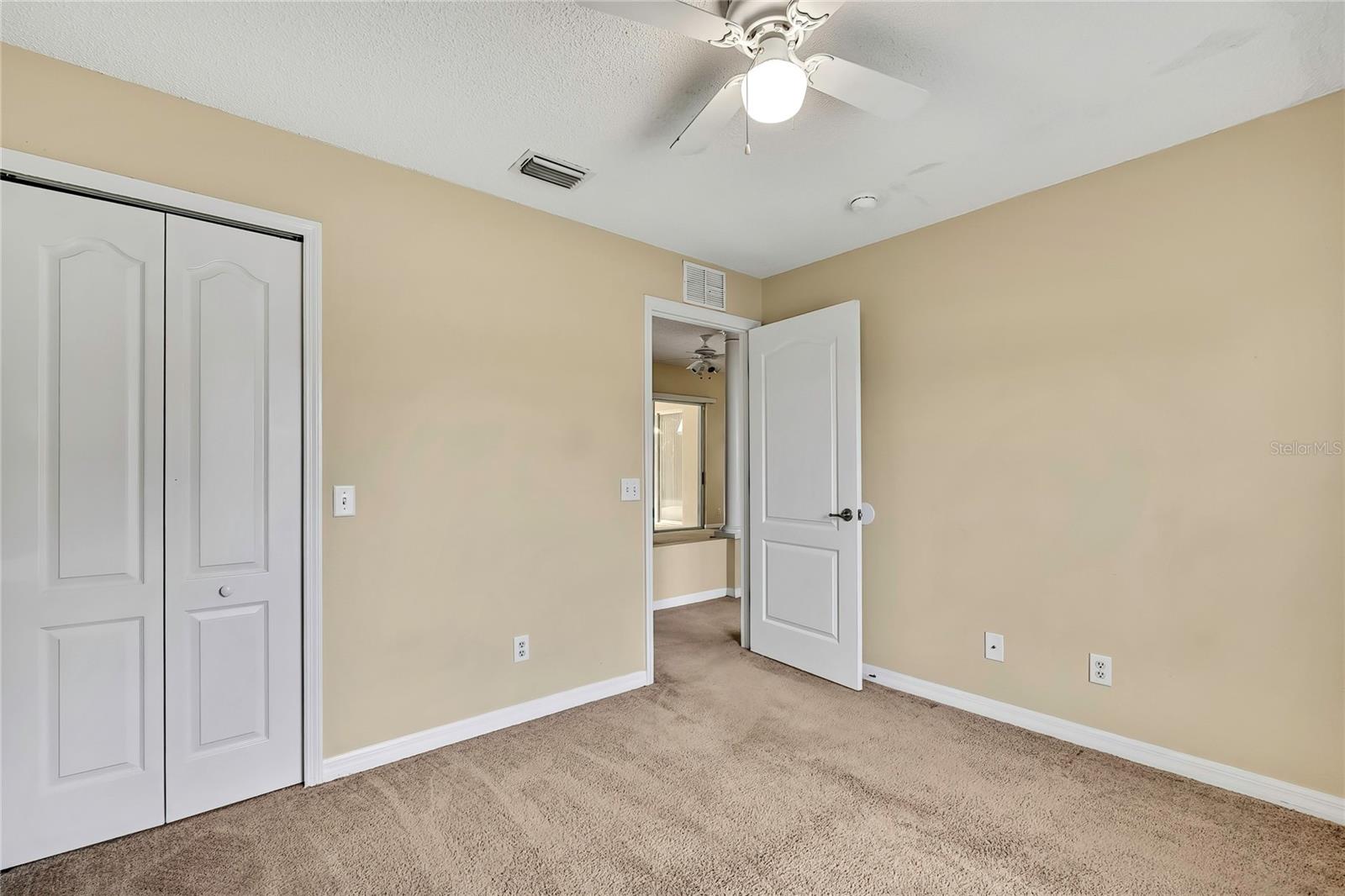 Image 33 of 41 For 1334 Godfrey Avenue