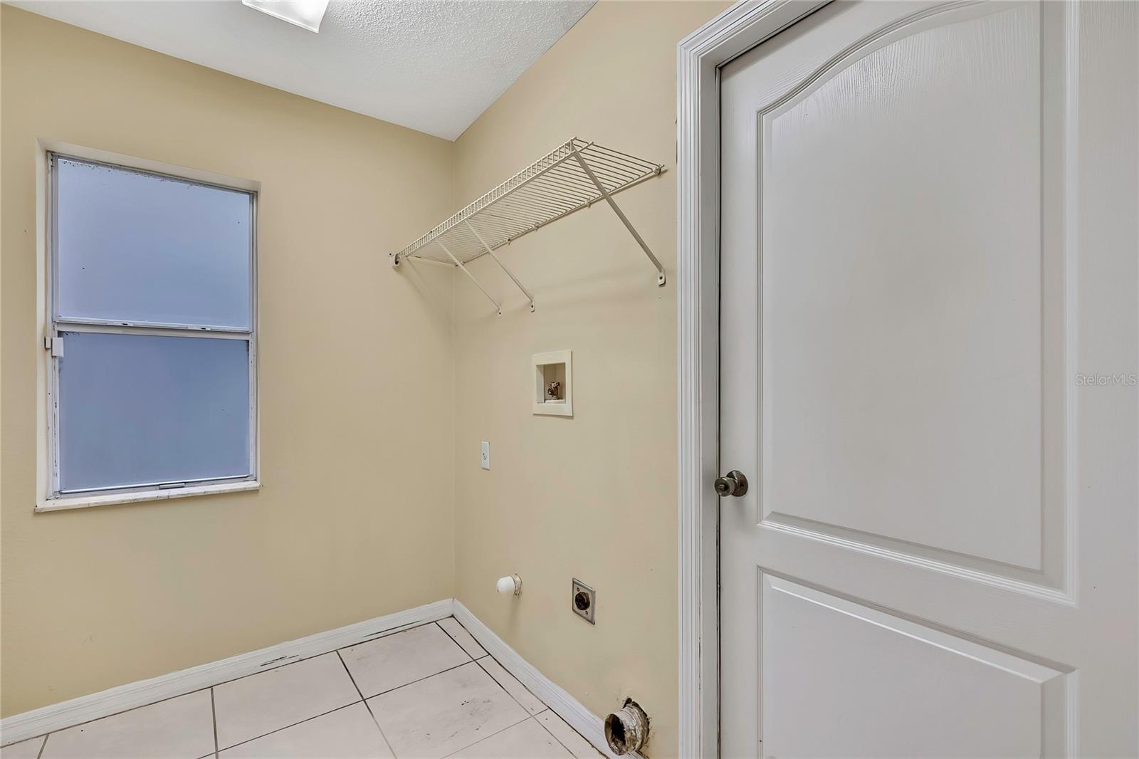 Image 34 of 41 For 1334 Godfrey Avenue