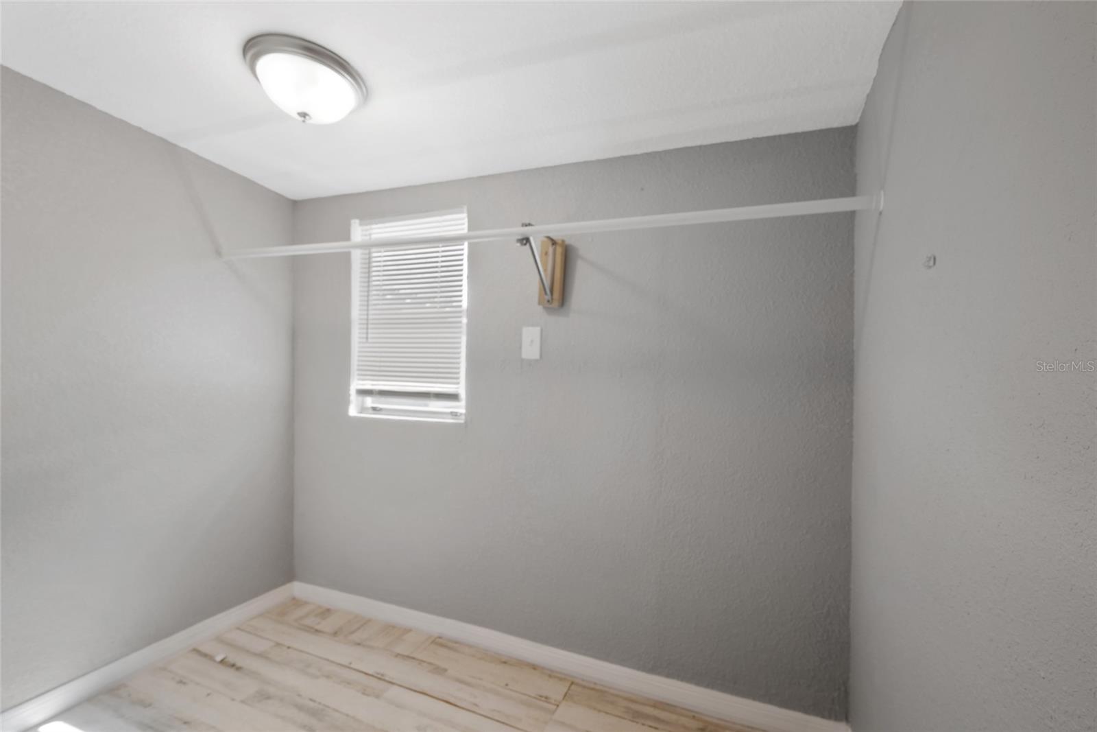 Image 15 of 17 For 605 Disston Avenue