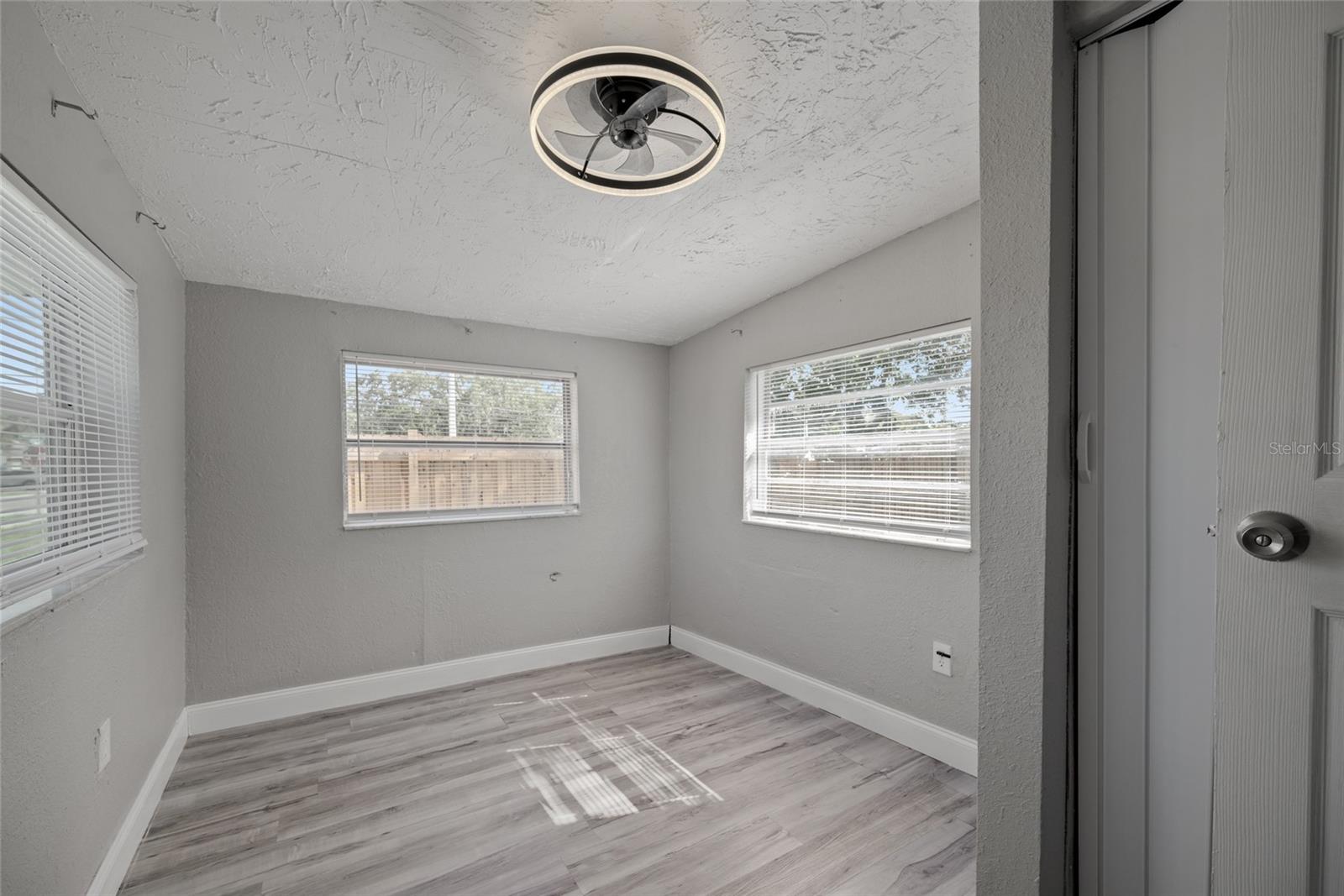 Image 5 of 17 For 605 Disston Avenue