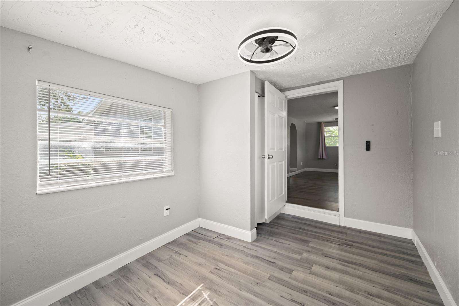 Image 6 of 17 For 605 Disston Avenue