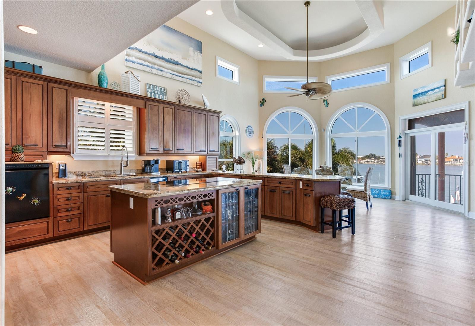 Image 13 of 93 For 16480 Redington Drive