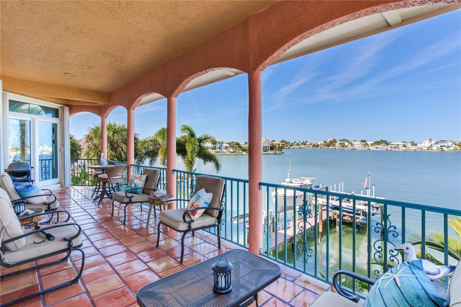 Image 24 of 93 For 16480 Redington Drive