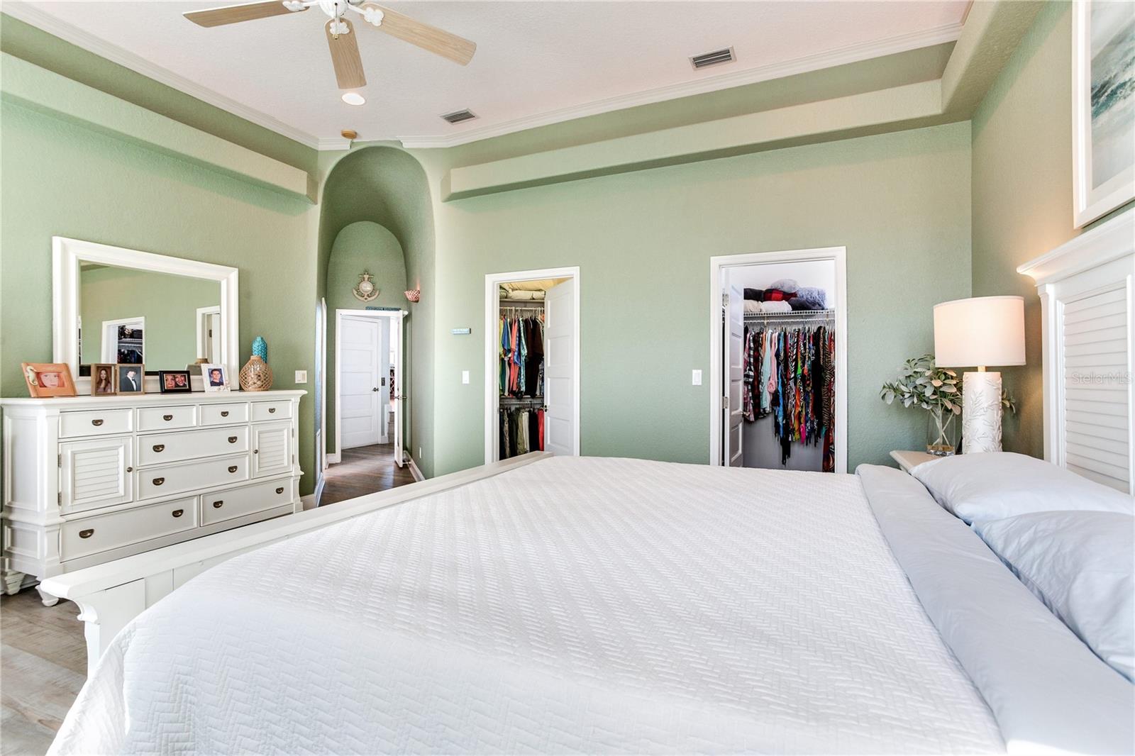 Image 30 of 93 For 16480 Redington Drive