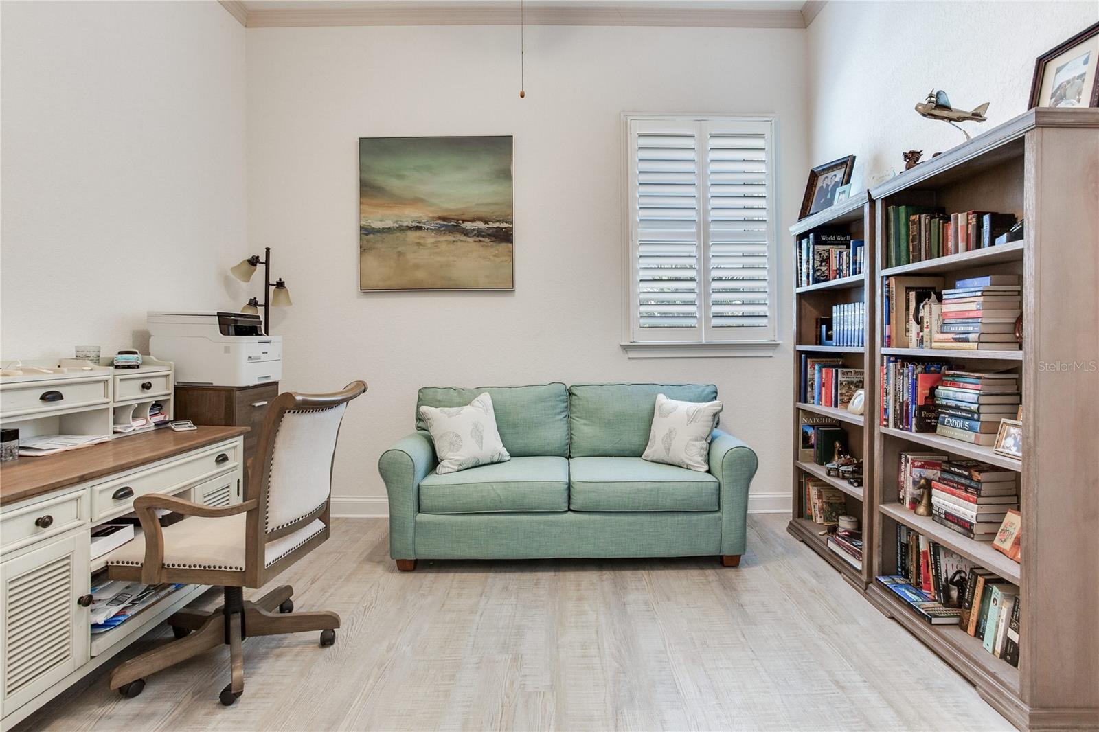 Image 36 of 93 For 16480 Redington Drive