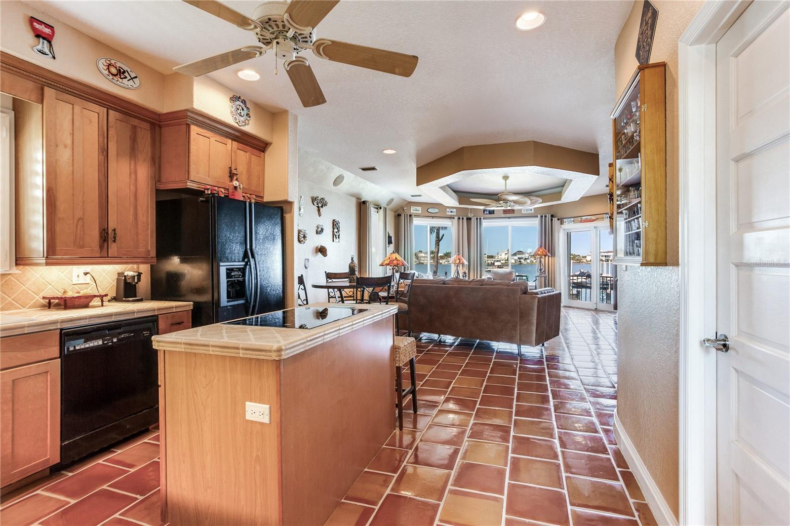 Image 43 of 93 For 16480 Redington Drive