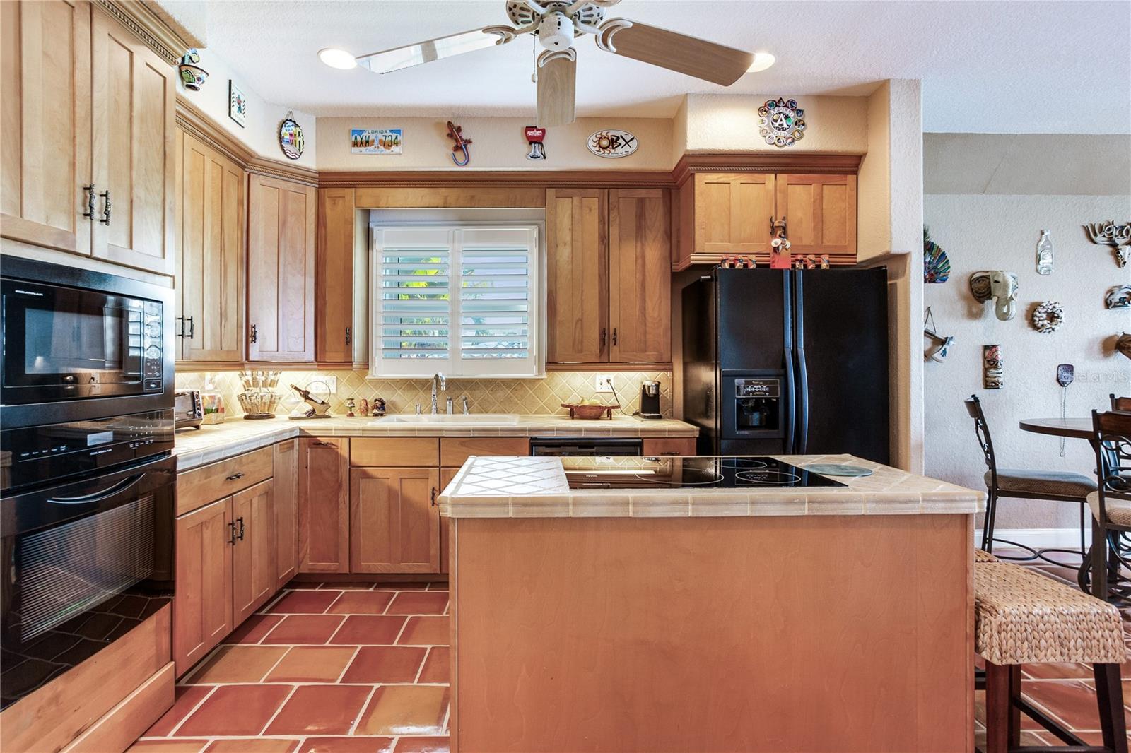 Image 45 of 93 For 16480 Redington Drive