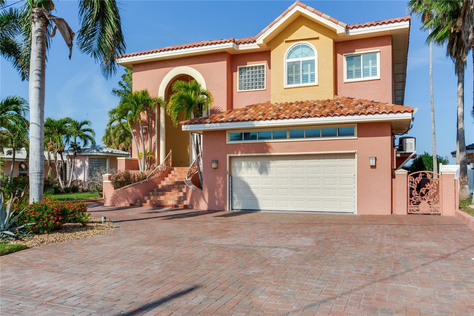 Image 5 of 93 For 16480 Redington Drive