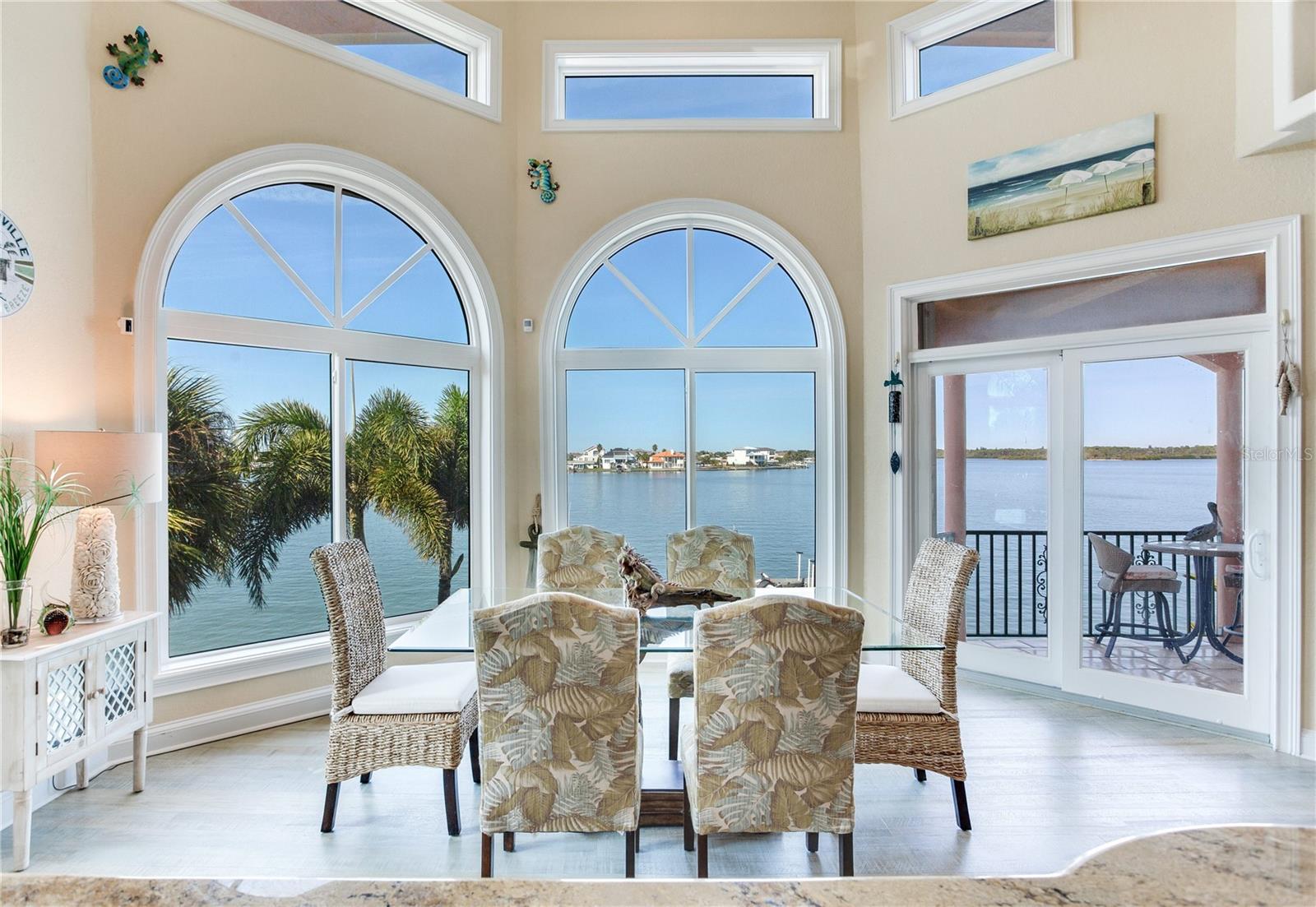 Image 8 of 93 For 16480 Redington Drive