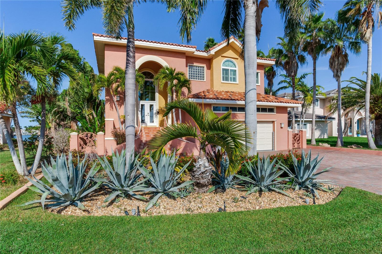 Image 86 of 93 For 16480 Redington Drive