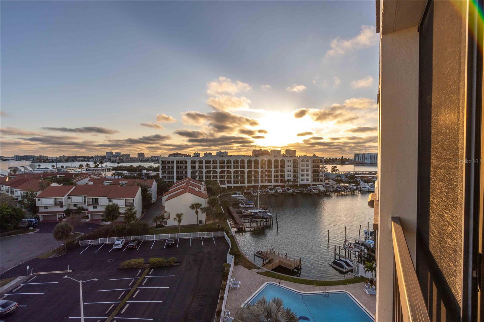 Image 25 of 70 For 255 Dolphin Point 803