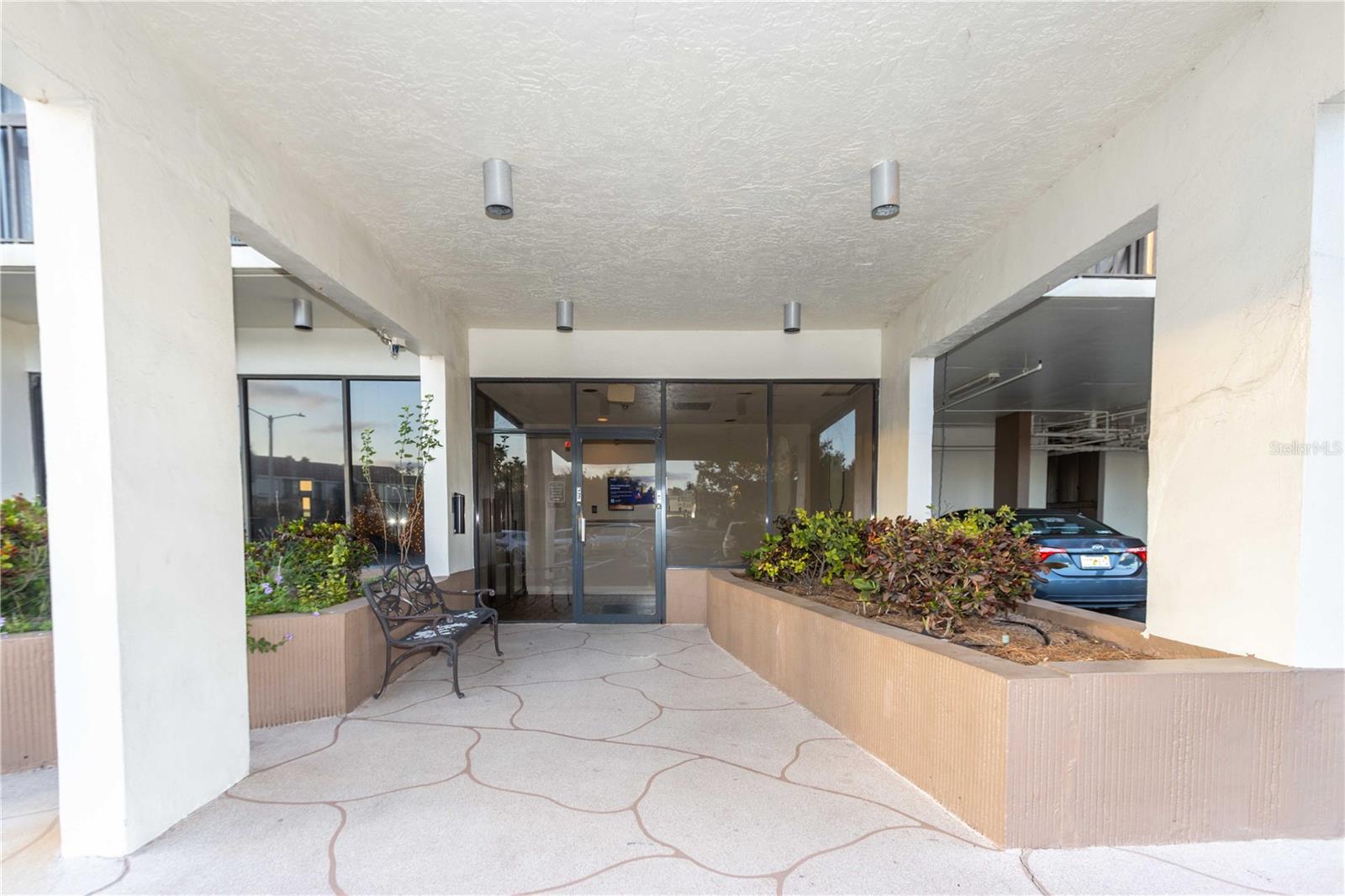 Image 43 of 70 For 255 Dolphin Point 803