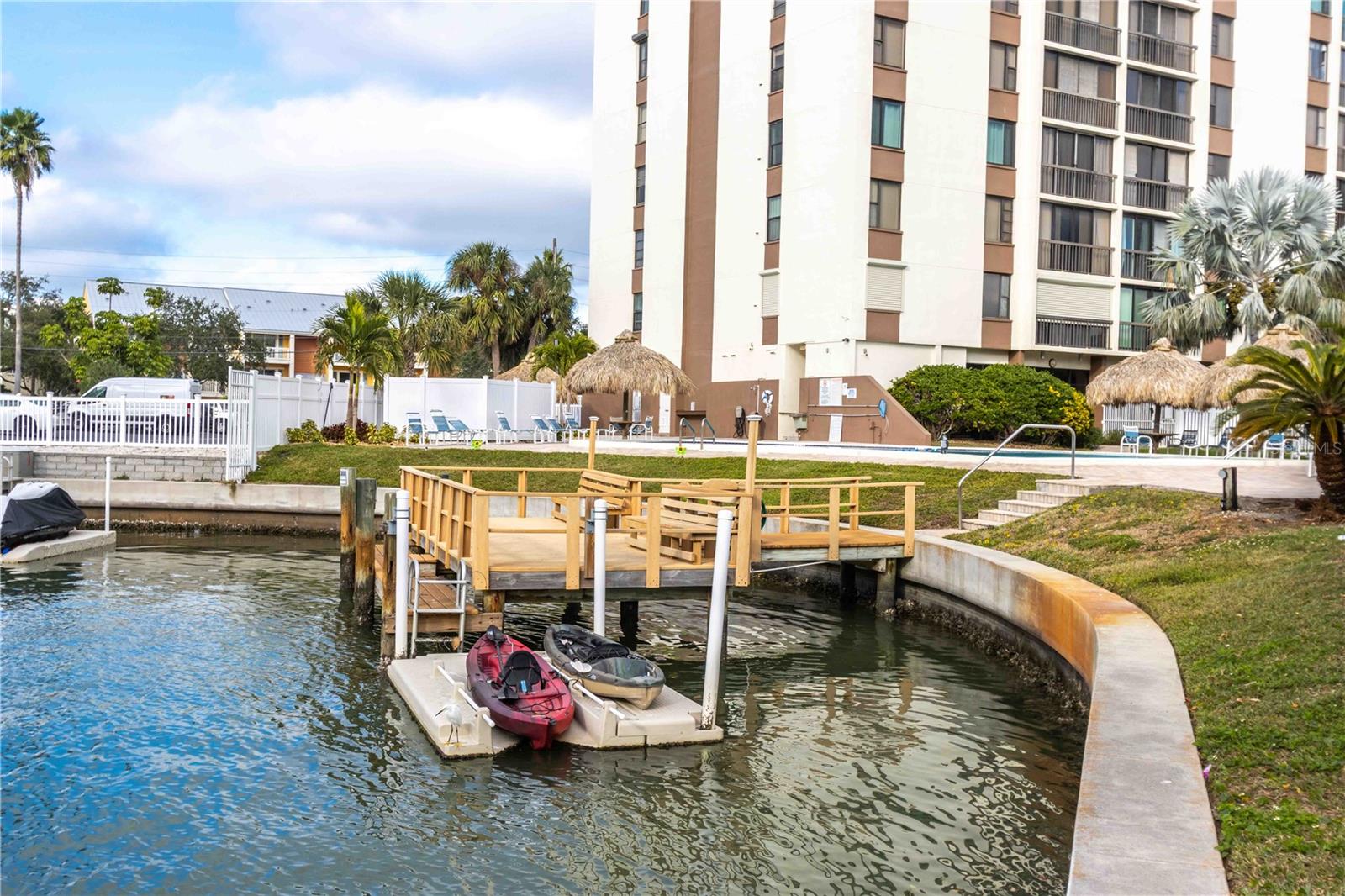 Image 64 of 70 For 255 Dolphin Point 803