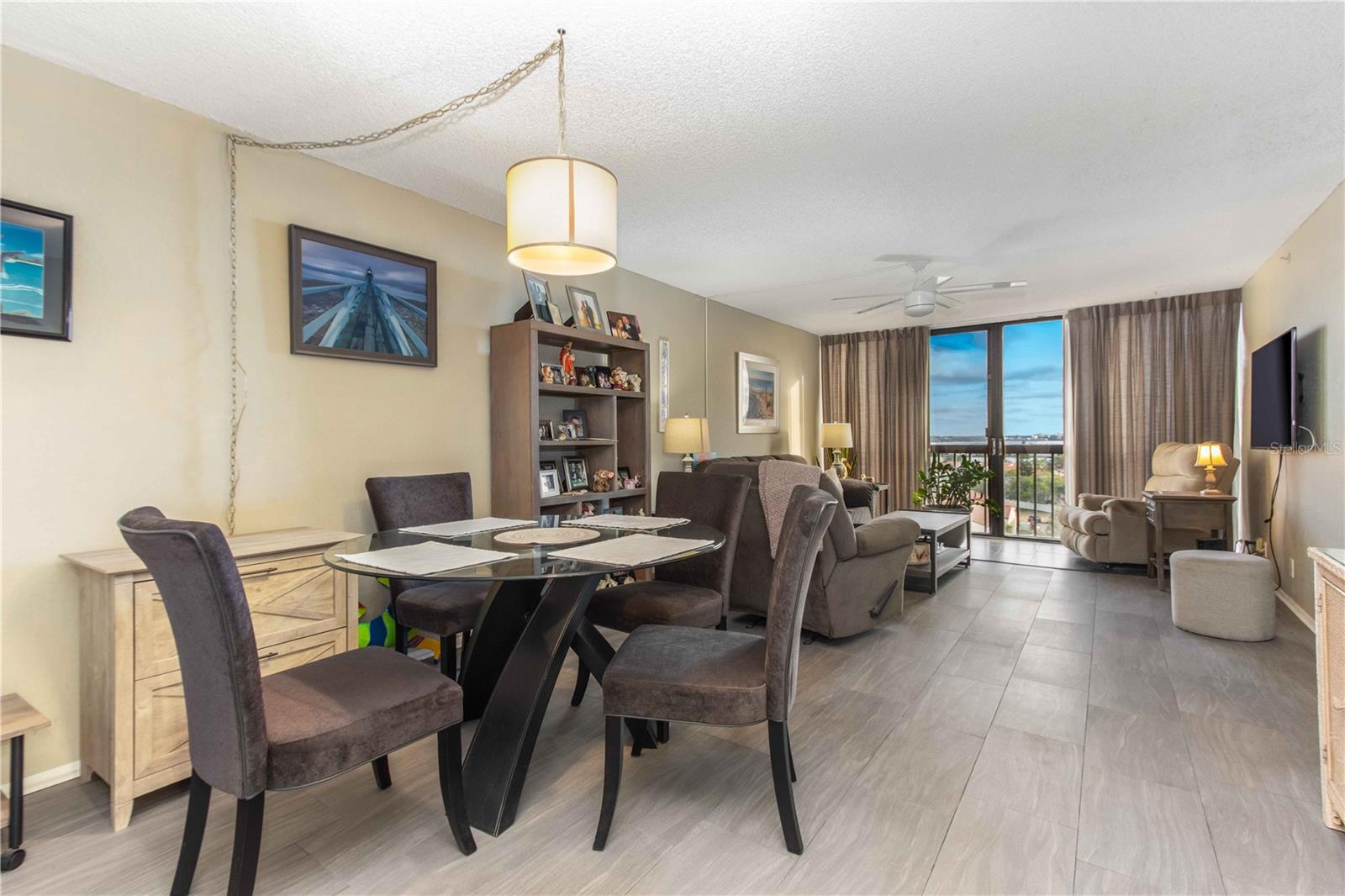 Image 7 of 70 For 255 Dolphin Point 803