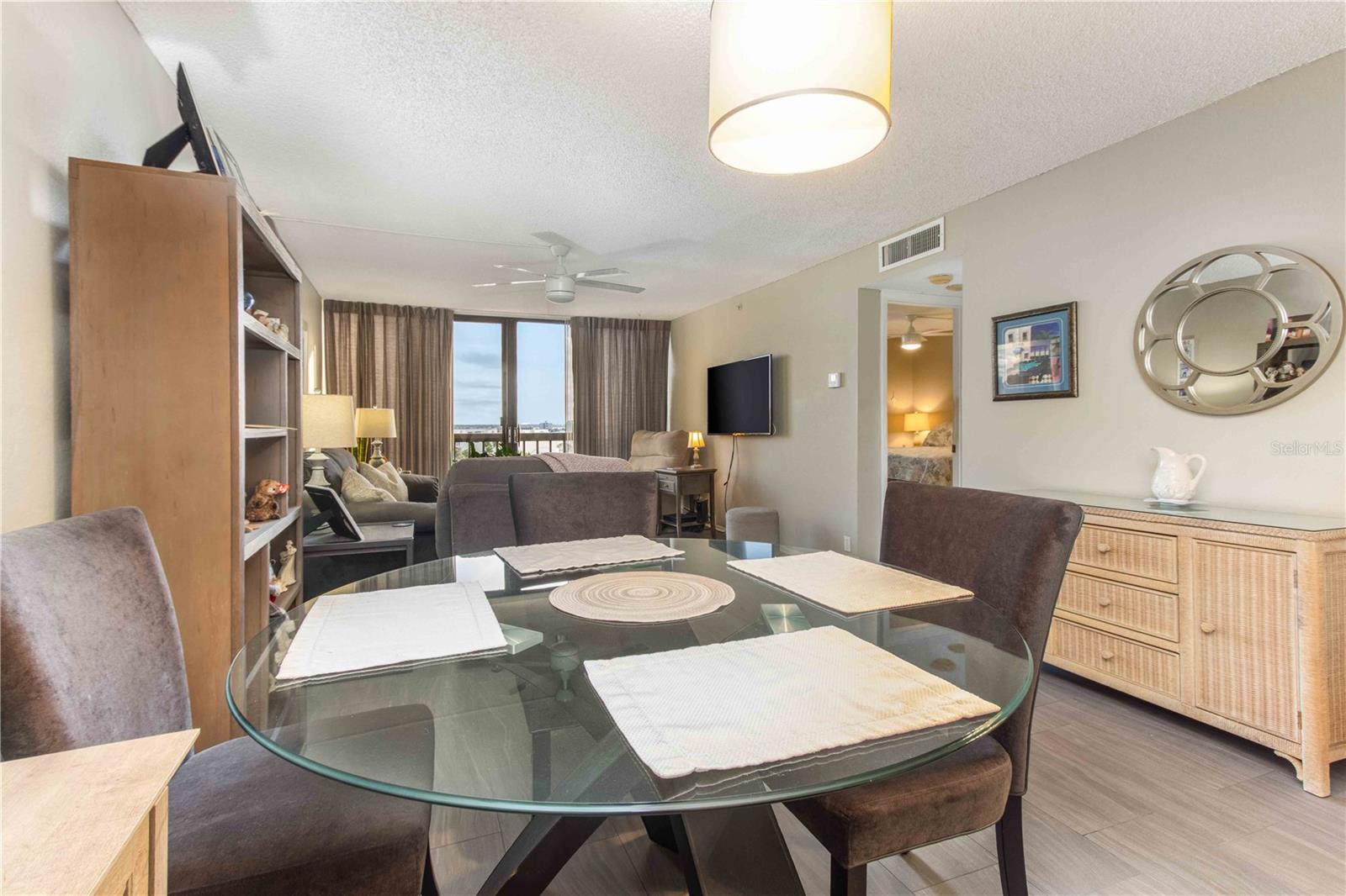 Image 8 of 70 For 255 Dolphin Point 803