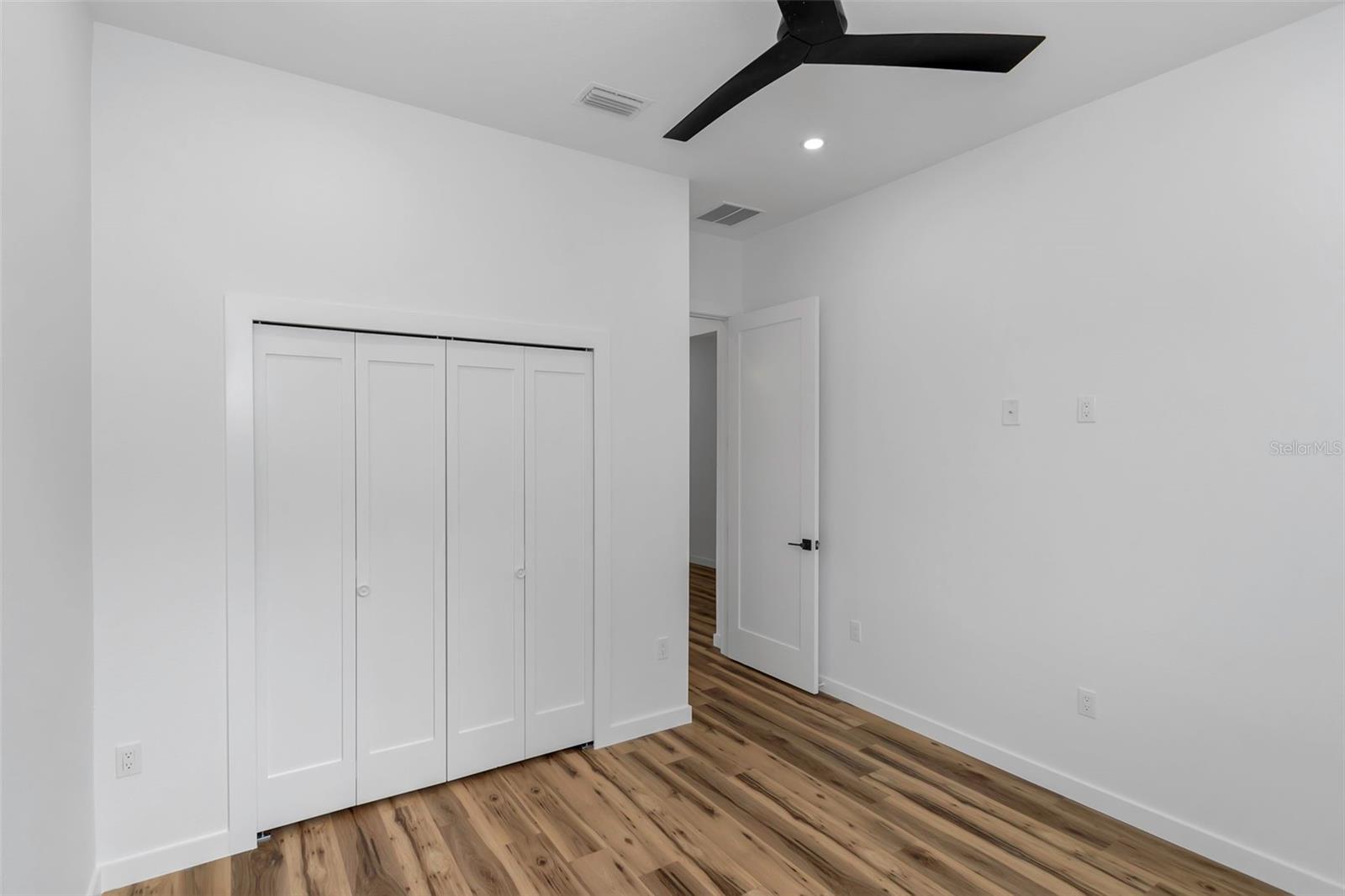 Image 21 of 47 For 1008 Hawkins Street