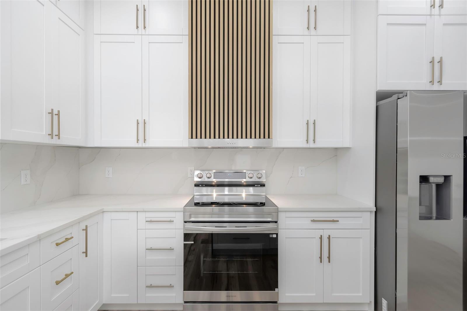 Image 24 of 47 For 1008 Hawkins Street