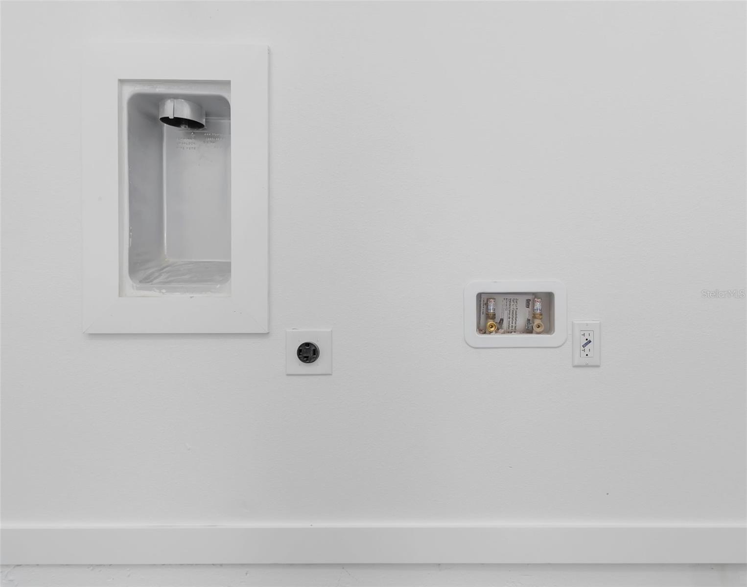 Image 32 of 47 For 1008 Hawkins Street