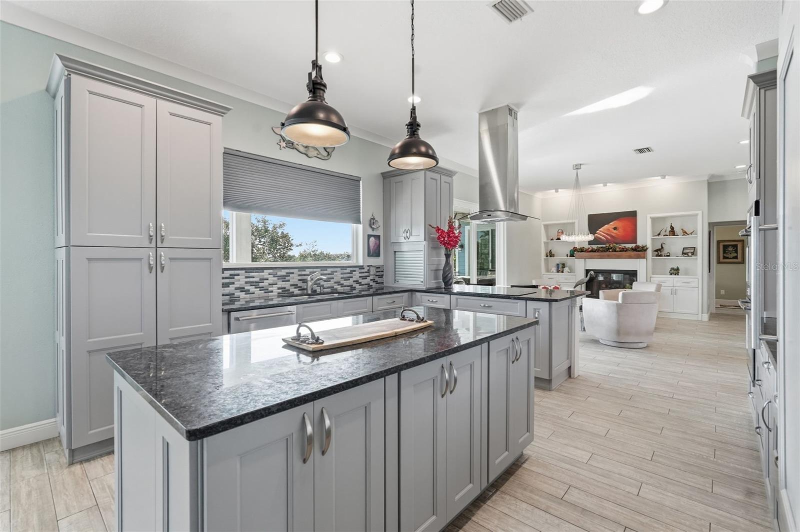 Image 14 of 60 For 401 Harbor Drive