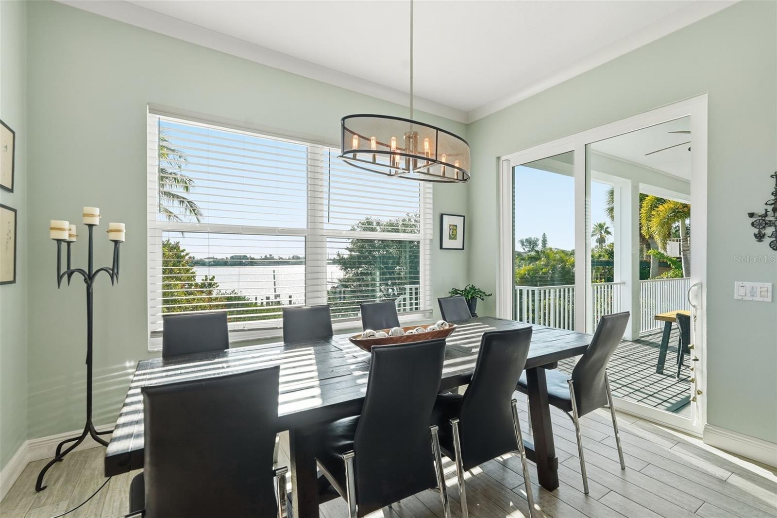 Image 22 of 60 For 401 Harbor Drive